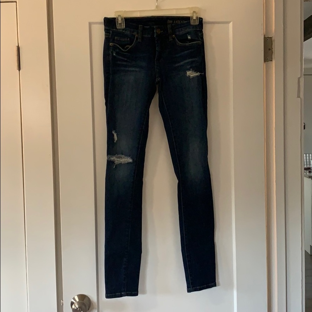 BLANK NYC MID-RISE DISTRESSED SKINNY